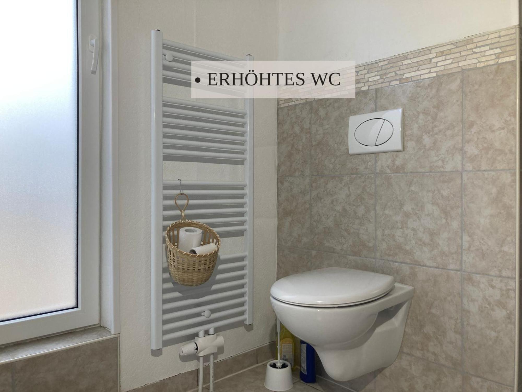 Haus Krabbe Zimmer Ohne Kueche, Fuer 1-2 Personen, Doppelbett, Zentral Gelegen Zwischen Cuxhaven Und Bremerhaven, Hunde Kostenfrei Willkommen, Kostenfreier Parkplatz Wremen Bagian luar foto
