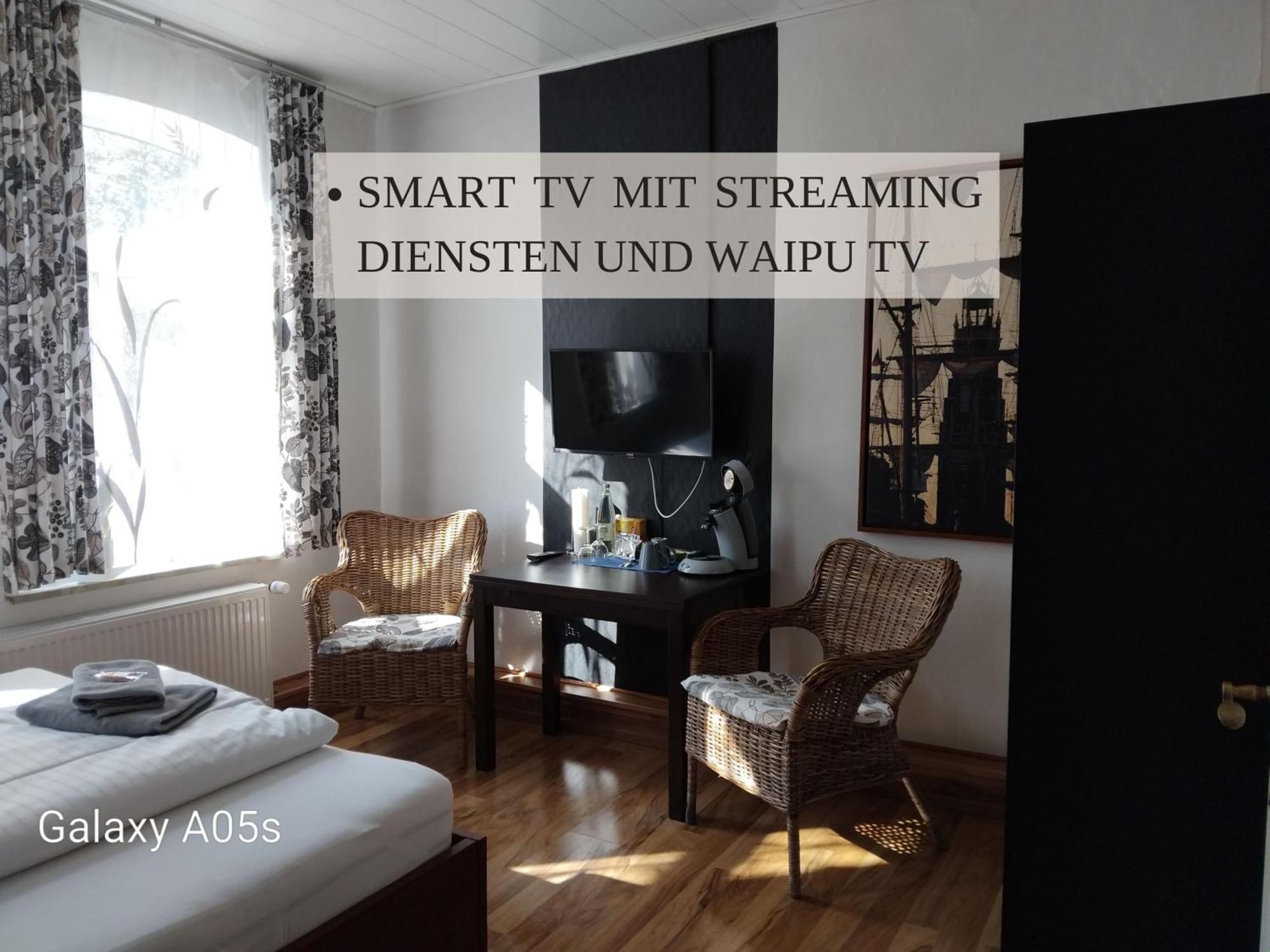 Haus Krabbe Zimmer Ohne Kueche, Fuer 1-2 Personen, Doppelbett, Zentral Gelegen Zwischen Cuxhaven Und Bremerhaven, Hunde Kostenfrei Willkommen, Kostenfreier Parkplatz Wremen Bagian luar foto